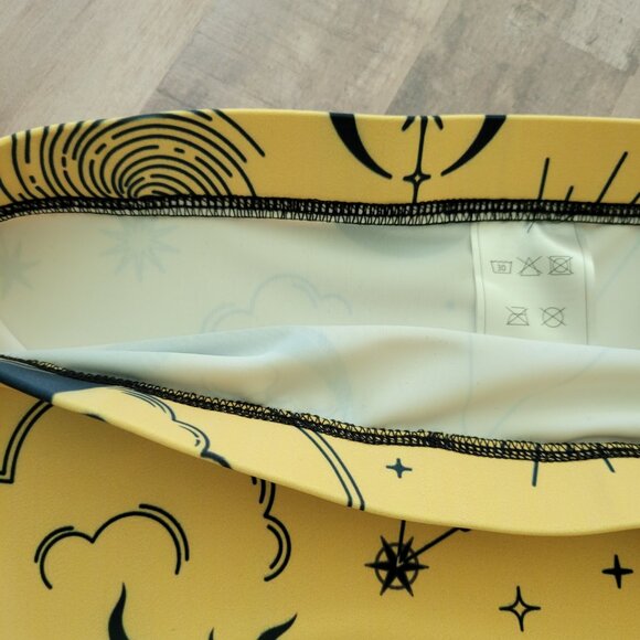 Trendy Mystical Skirt - Picture 4 of 5